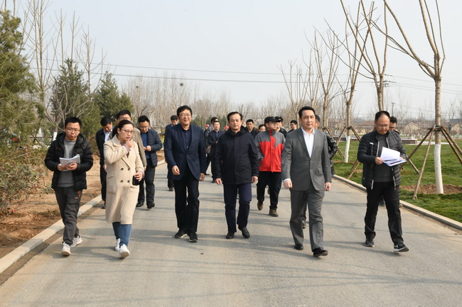 AG8Æì½¢Ìü¡¤(Öйú)¼¯ÍÅ