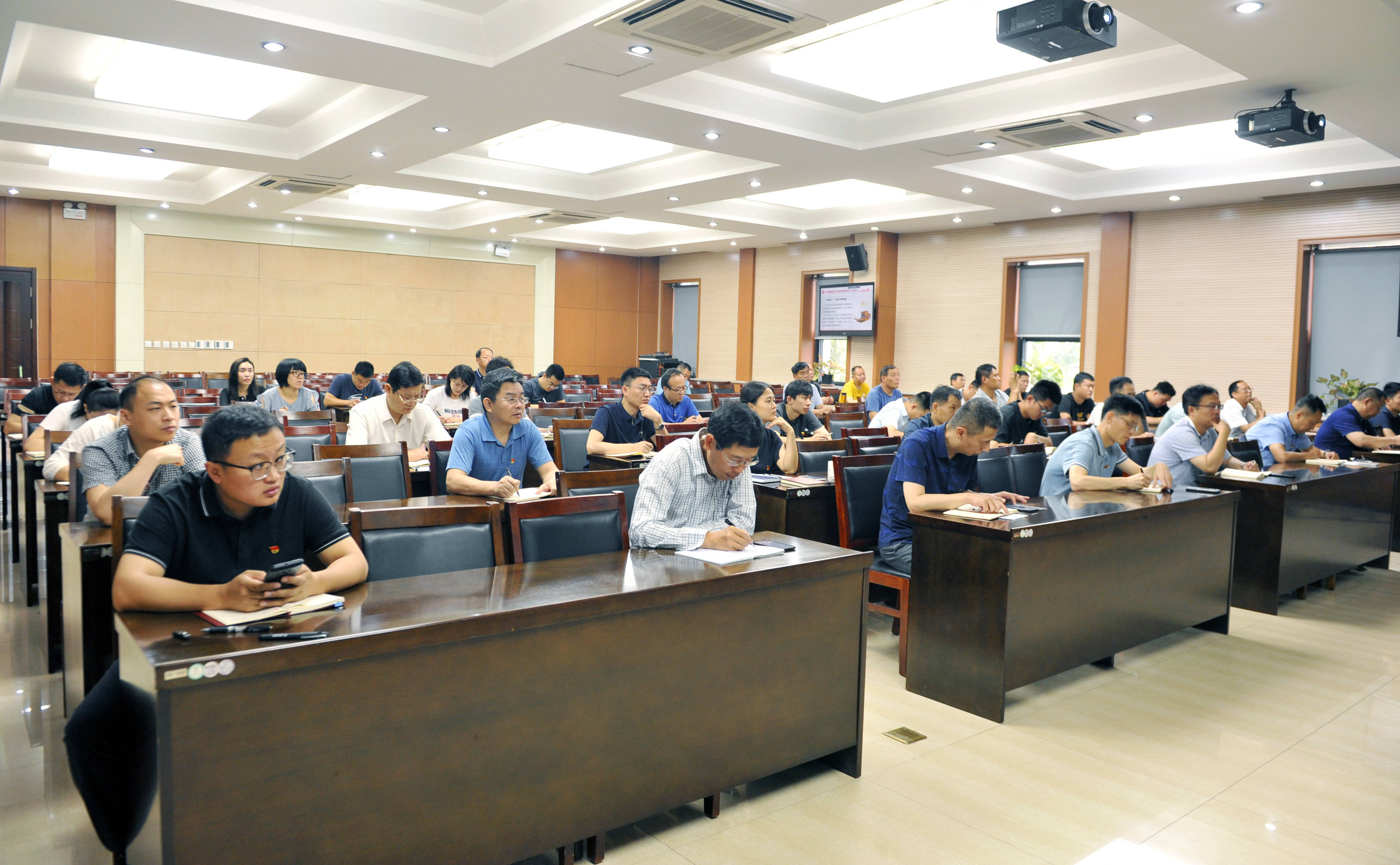 AG8�콢����(�й�)����